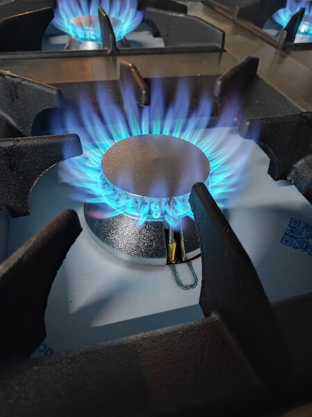 Aragaz profesional 4 ochiu cu cuptor pe gaz 80×80 cozonaci paine pizza