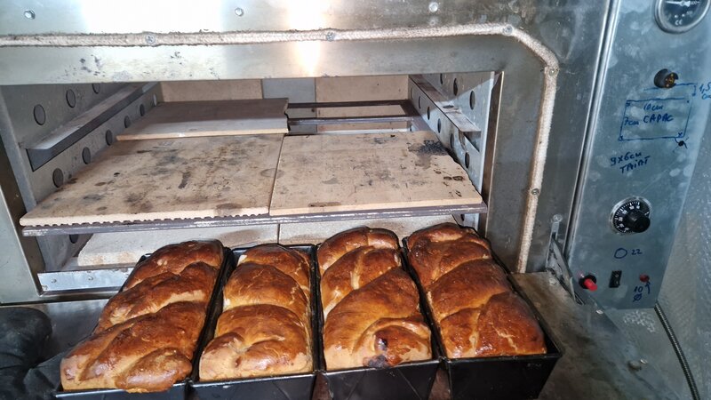 Aragaz profesional 4 ochiu cu cuptor pe gaz 80×80 cozonaci paine pizza